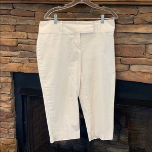 Women’s Khaki Capris